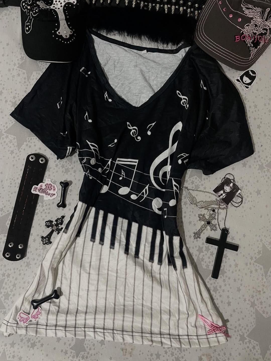 Camiseta feminina com estampa  - Audio Music Notes avaliação e preço